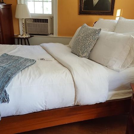 The 1720 House Bed and Breakfast Vineyard Haven Exteriör bild