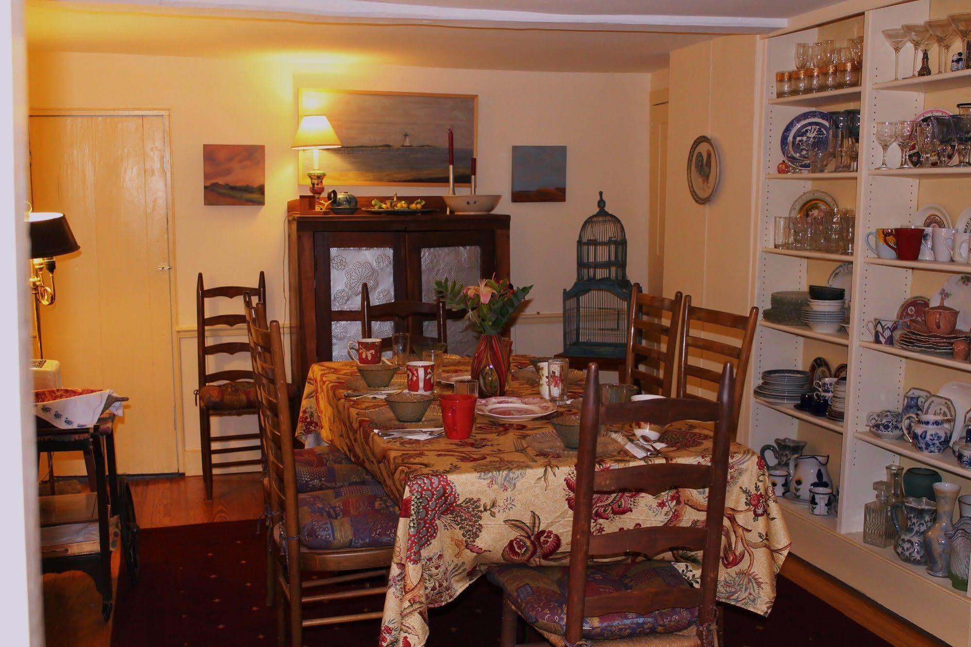The 1720 House Bed and Breakfast Vineyard Haven Exteriör bild