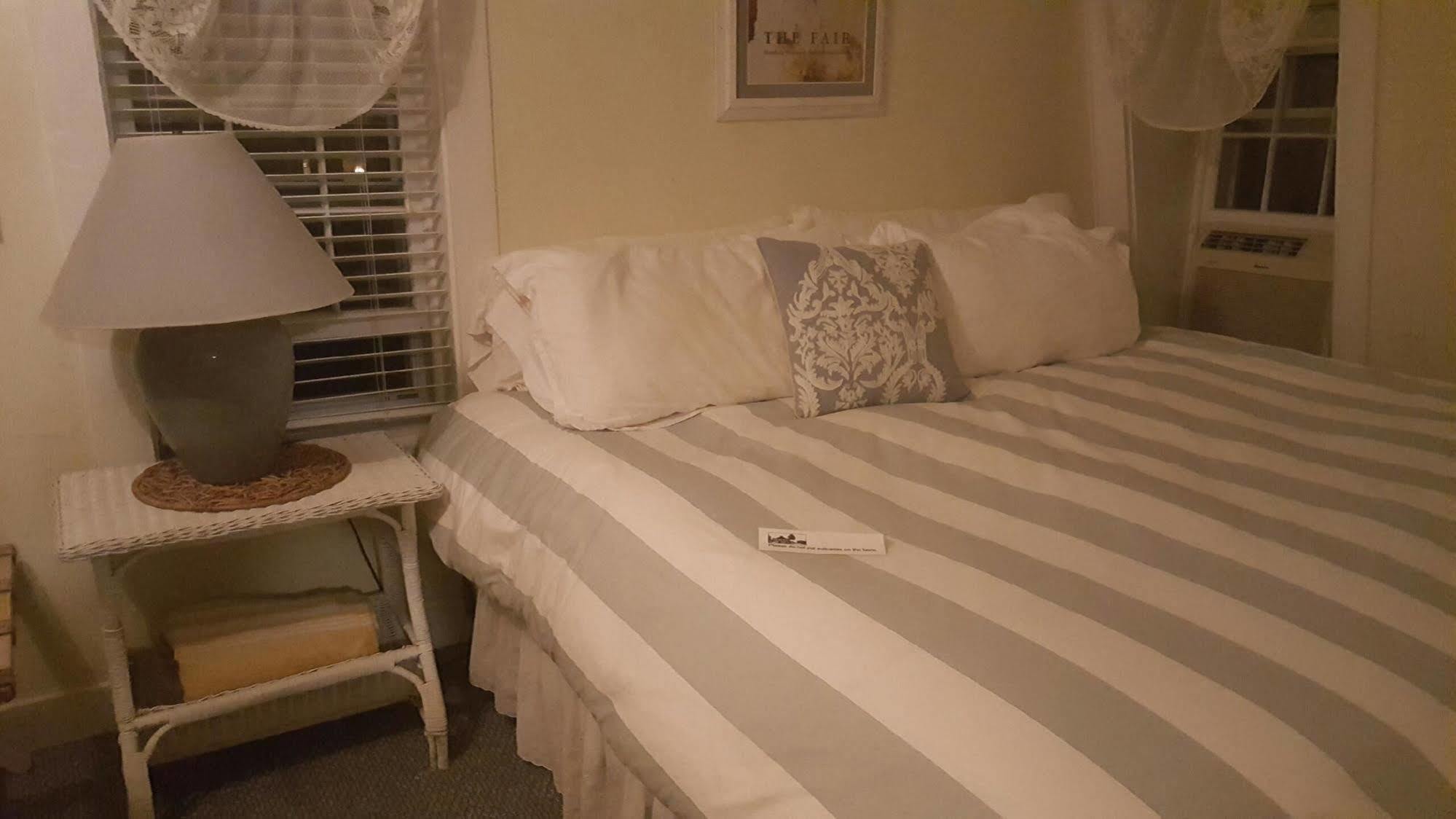 The 1720 House Bed and Breakfast Vineyard Haven Exteriör bild